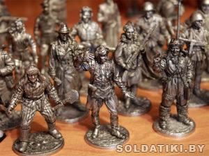 Коллекция оловянных солдатиков