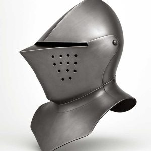 Средневековый турнирный шлем